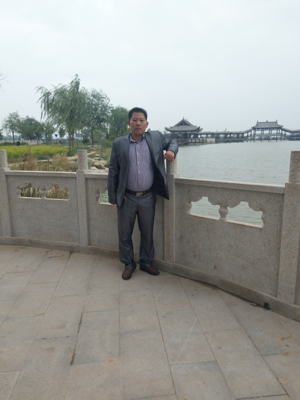 寻找爱的第一张照片--南宁相亲服务中心