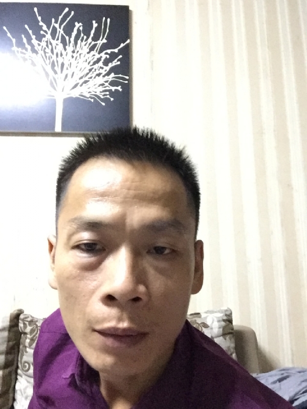 alongzhe的第一张照片--南宁相亲服务中心