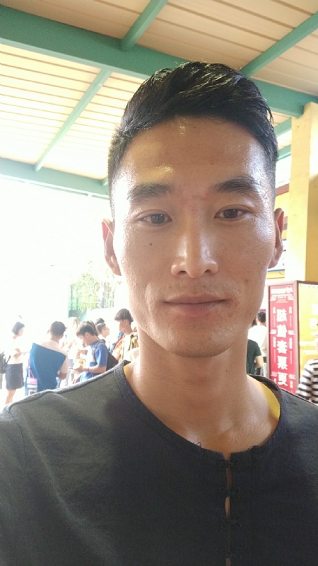 难得糊涂的第一张照片--南宁相亲服务中心