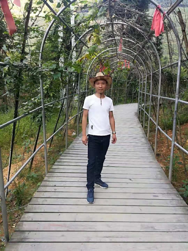 蓝天的第一张照片--南宁相亲服务中心