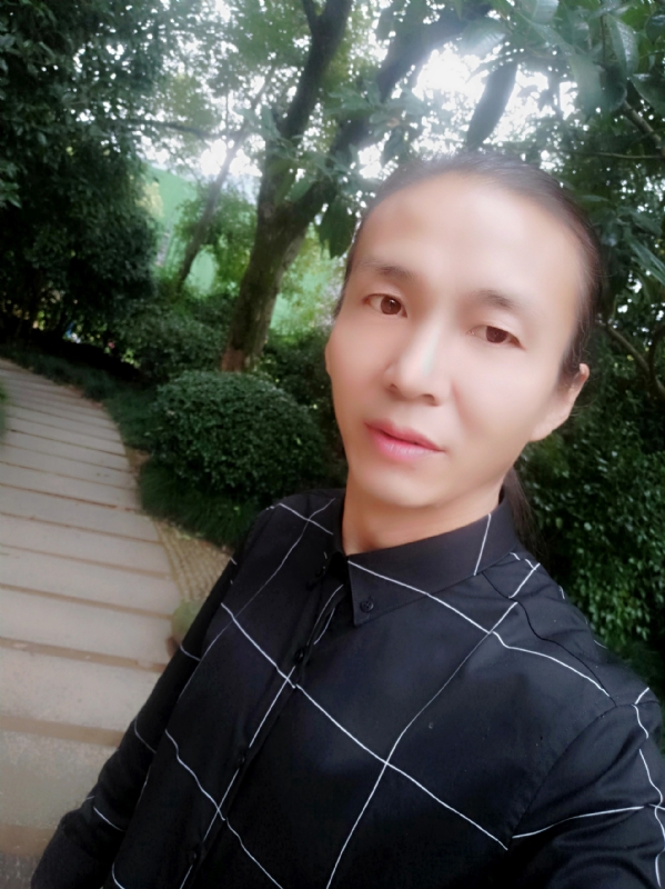 北方的狼的第一张照片--南宁相亲服务中心