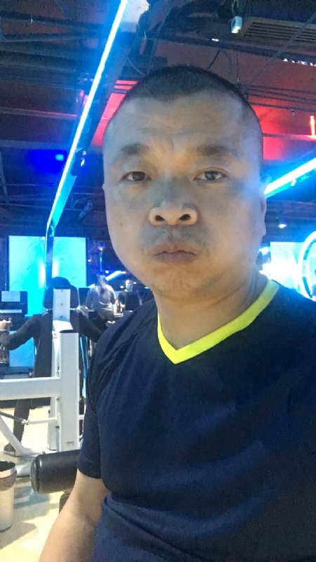 奋斗的第一张照片--南宁相亲服务中心