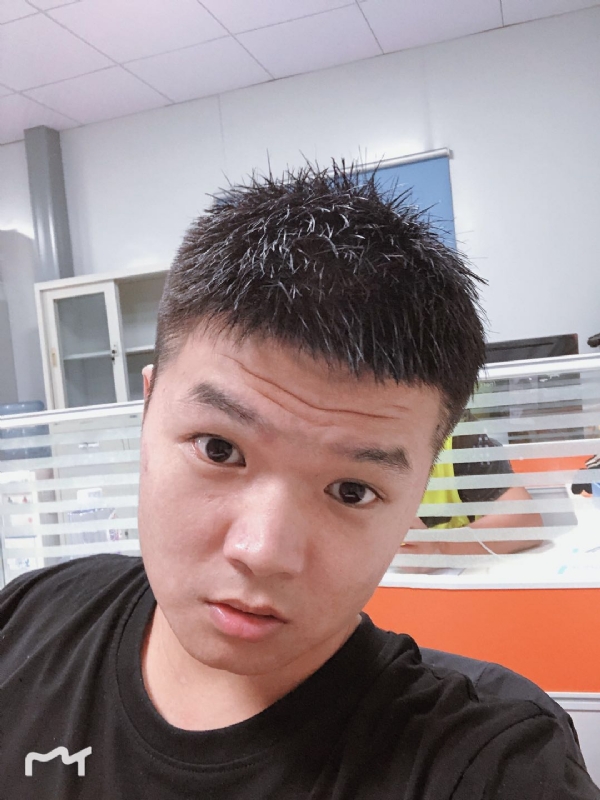 不忘初心的第一张照片--南宁相亲服务中心