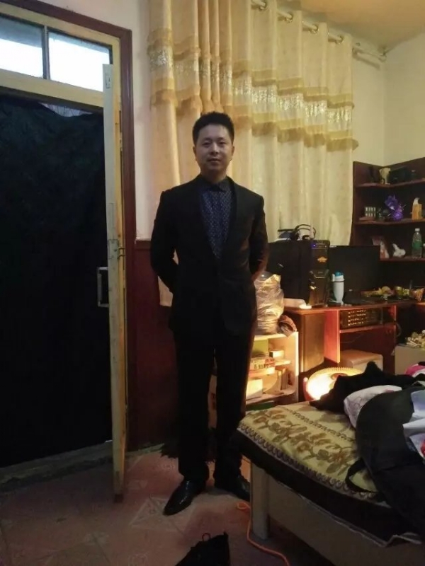 亮亮的第一张照片--南宁相亲服务中心