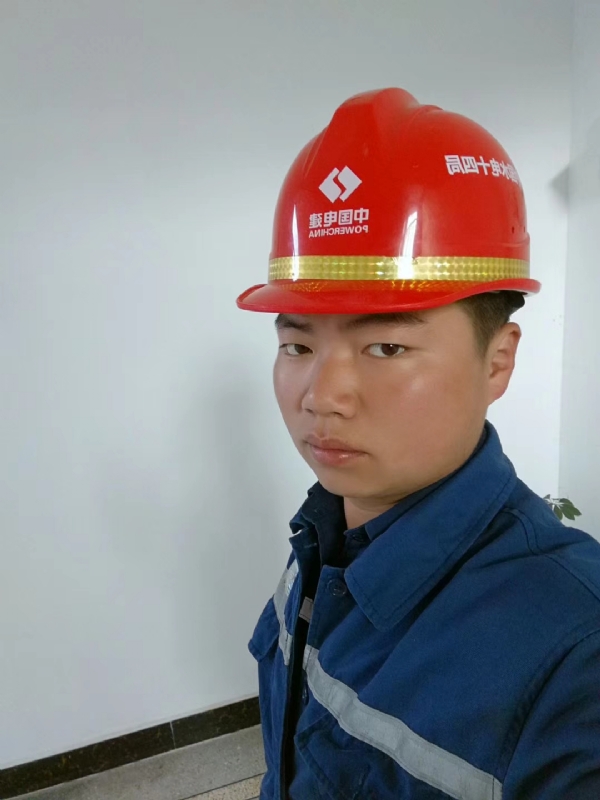 小公牛的第一张照片--南宁相亲服务中心