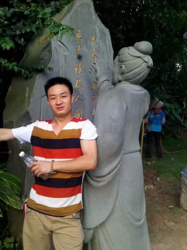 相依相伴的第一张照片--南宁相亲服务中心