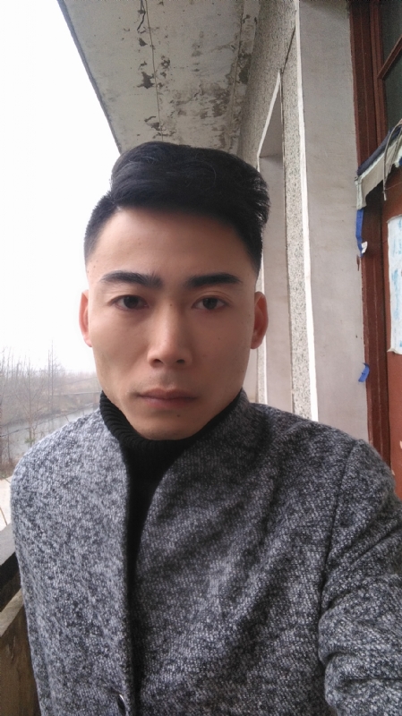 谁伴我闯荡的第一张照片--南宁相亲服务中心