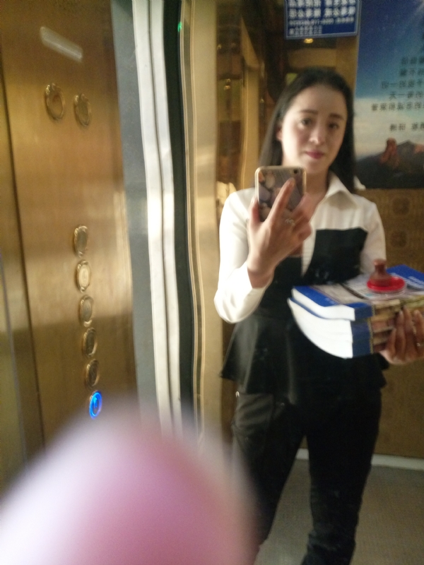 铿锵玫瑰的第一张照片--南宁相亲服务中心