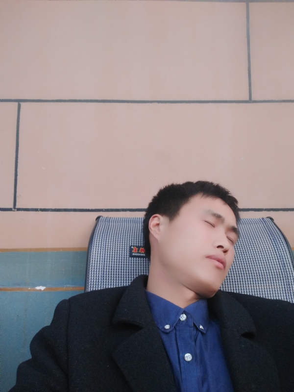 有钱爱情才能长久的第一张照片--南宁相亲服务中心