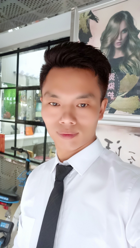 阳光男士的第一张照片--南宁相亲服务中心