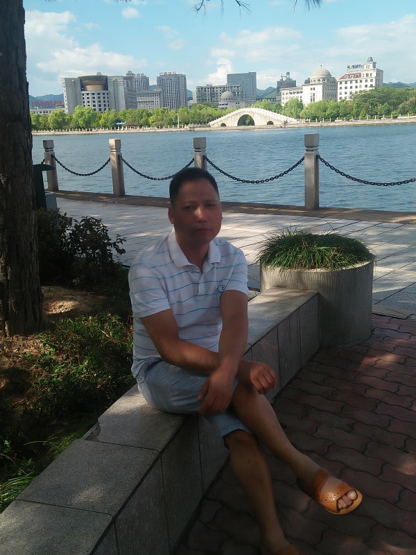 尹力的第一张照片--南宁相亲服务中心