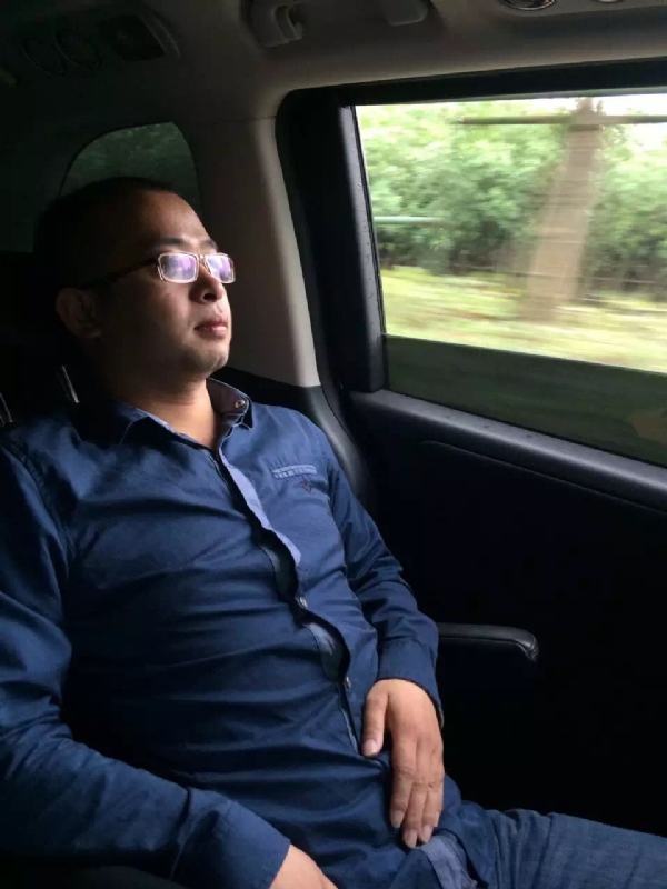 世界那么大的第三张照片--南宁相亲服务中心