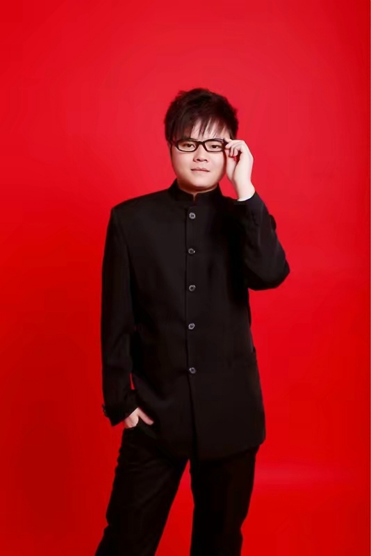 站在远处看童年的第一张照片--南宁相亲服务中心