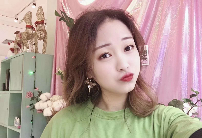 罗兰的第二张照片--南宁相亲服务中心