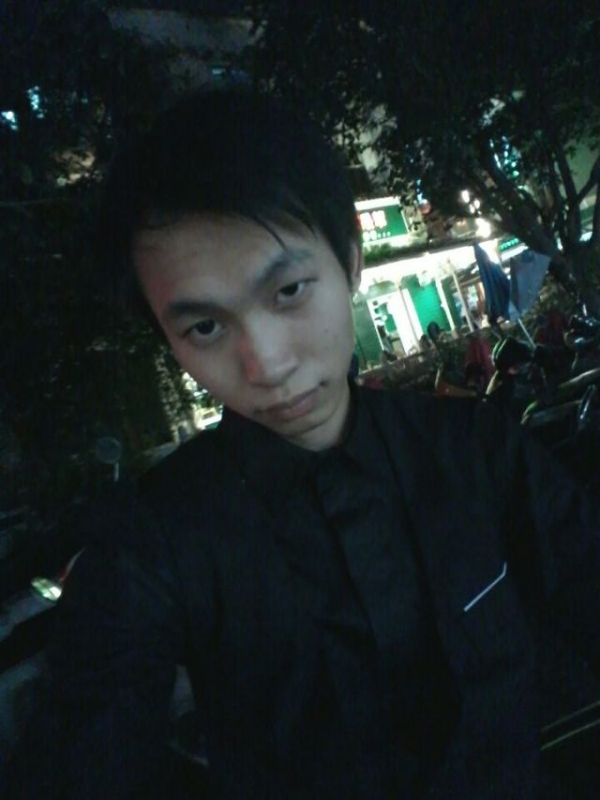 瞬间回眸的第一张照片--南宁相亲服务中心