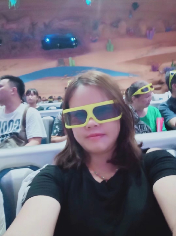 牙彩的第一张照片--南宁相亲服务中心