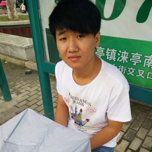 小丁的第一张照片--南宁相亲服务中心