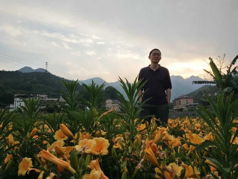 黄晓东的第一张照片--南宁相亲服务中心