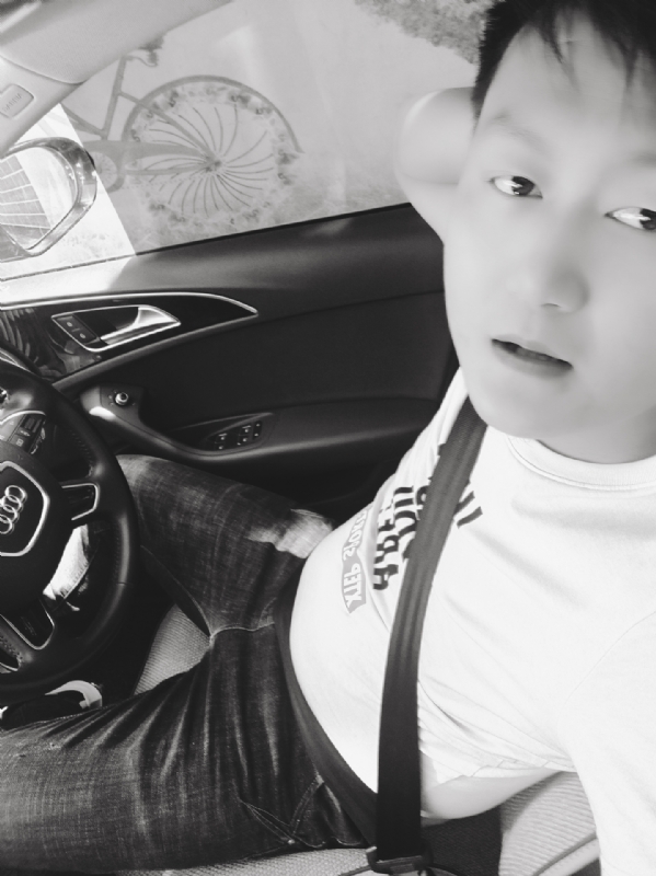 意中人的第一张照片--南宁相亲服务中心