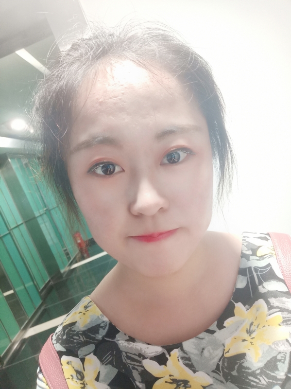 小花伞的第一张照片--南宁相亲服务中心