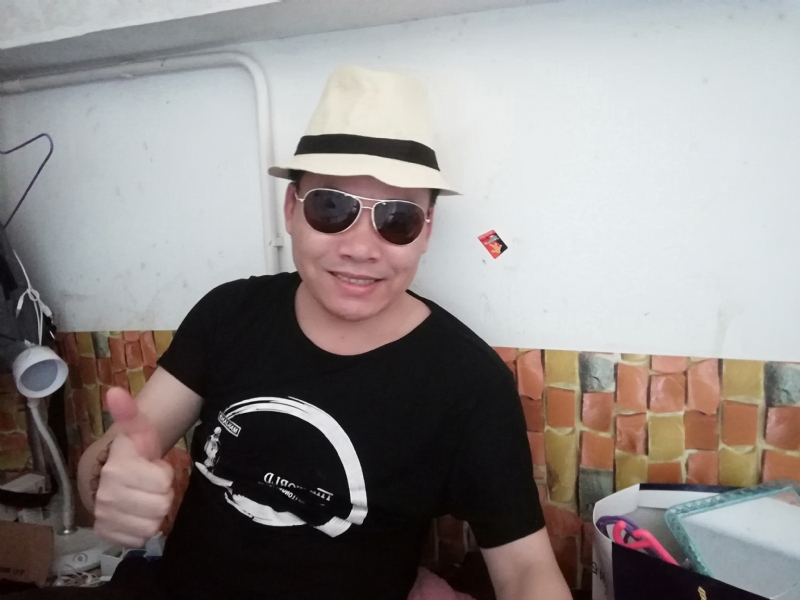 艰难爱情的第一张照片--南宁相亲服务中心