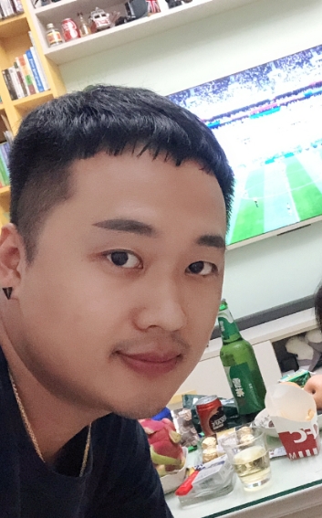 枫叶的第一张照片--南宁相亲服务中心