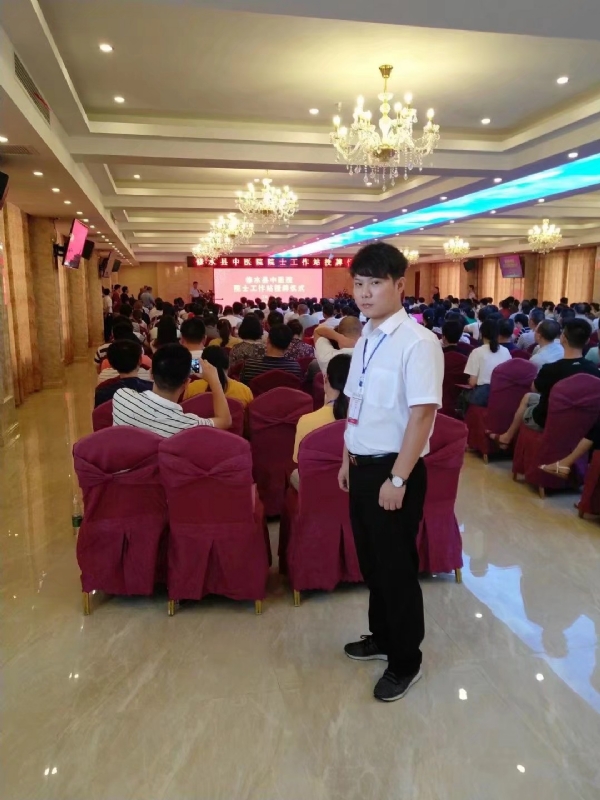 坦然的第一张照片--南宁相亲服务中心