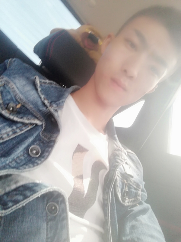 傻雕的第一张照片--南宁相亲服务中心