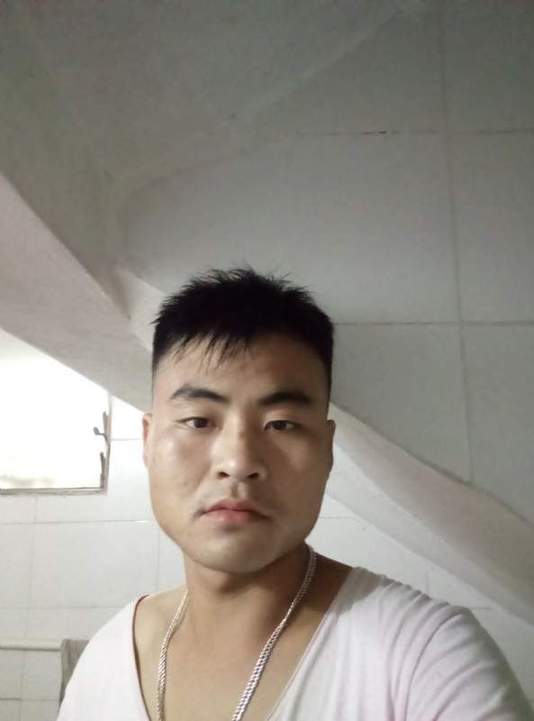 落叶知秋的第一张照片--南宁相亲服务中心