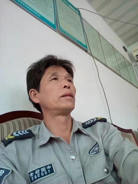 卧窗听雨的第一张照片--南宁相亲服务中心