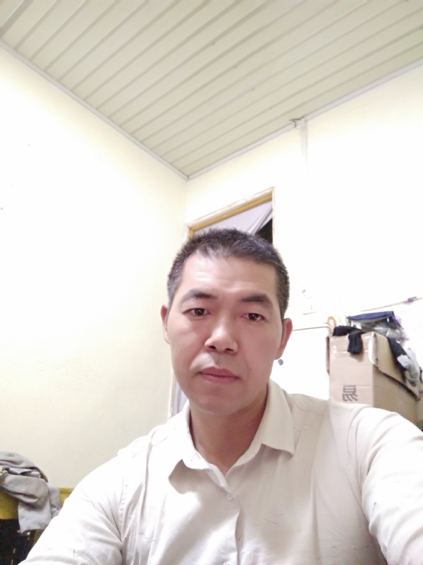 为伊消得人憔悴的第一张照片--南宁相亲服务中心