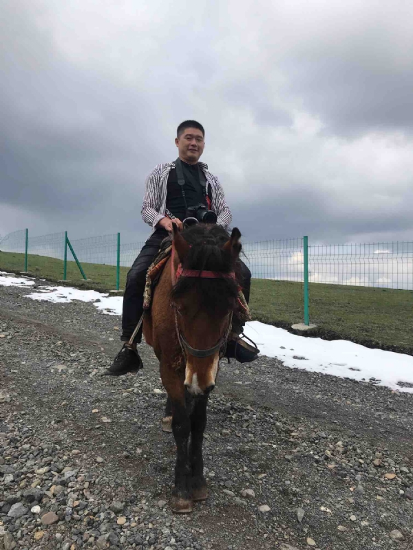 一个人的第一张照片--南宁相亲服务中心