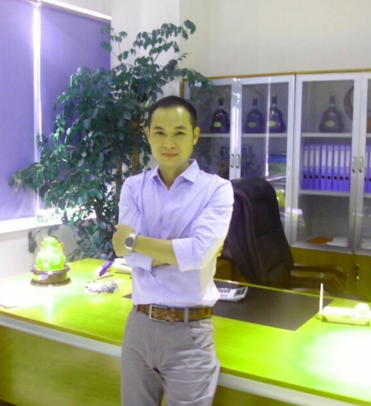 风中劲草的第一张照片--南宁相亲服务中心