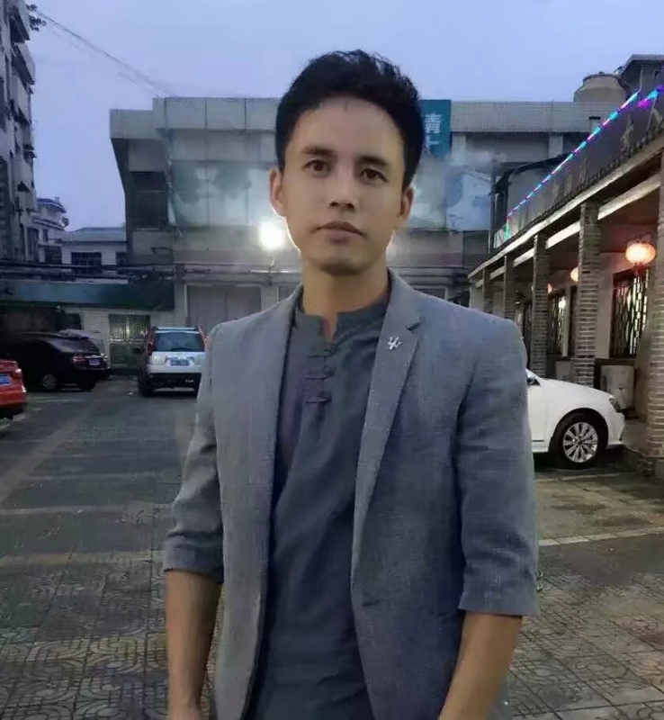 华谢的第一张照片--南宁相亲服务中心