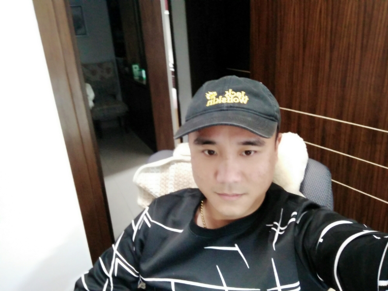 坚持我爱的第一张照片--南宁相亲服务中心