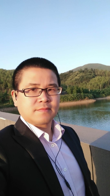 顾律师的第三张照片--南宁相亲服务中心