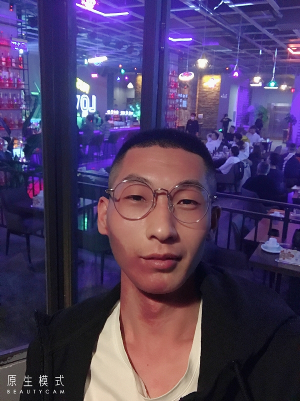 东北小伙的第一张照片--南宁相亲服务中心