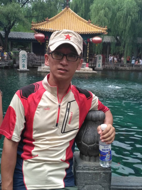 晓峰的第一张照片--南宁相亲服务中心