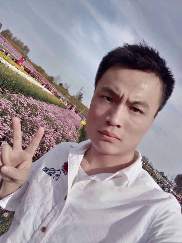 心碎无痕的第二张照片--南宁相亲服务中心