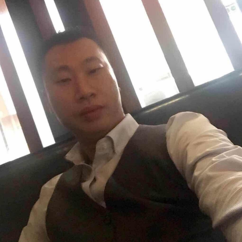 陈威的第一张照片--南宁相亲服务中心