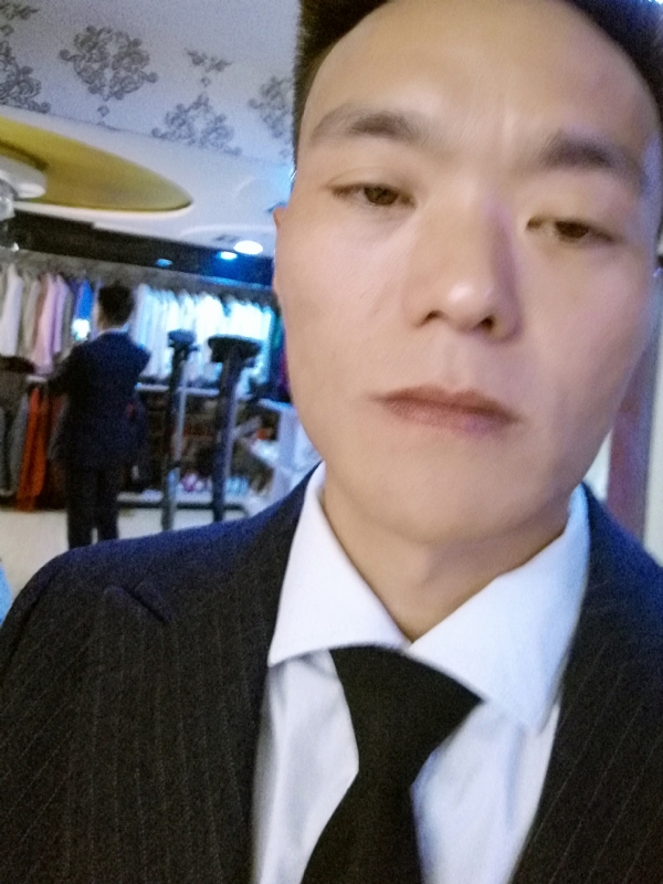 醉酒的蝴蝶的第二张照片--南宁相亲服务中心