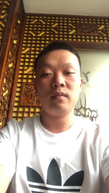 唐子龙的第一张照片--南宁相亲服务中心