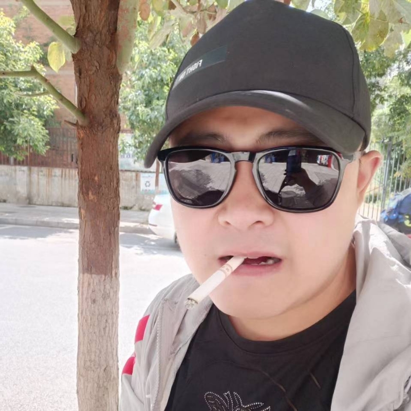 瞄小七的第一张照片--南宁相亲服务中心