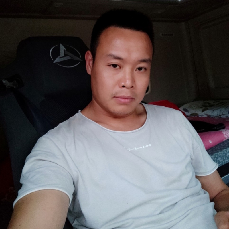 默默的第二张照片--南宁相亲服务中心