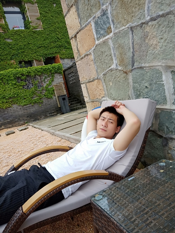 真心寻找另一半的第一张照片--南宁相亲服务中心