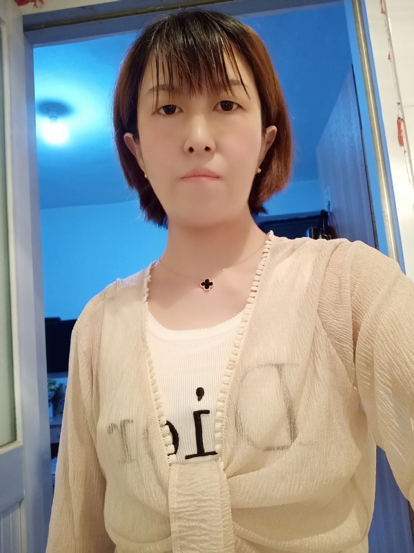 芬儿的第一张照片--南宁相亲服务中心