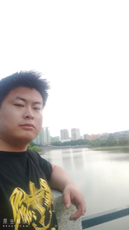 小海的第二张照片--南宁相亲服务中心