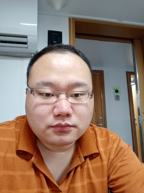 努力爱一次的第一张照片--南宁相亲服务中心