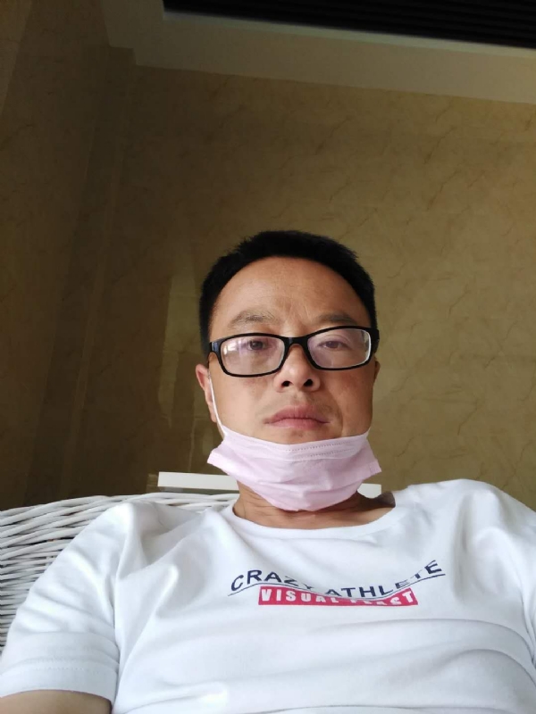 小马奔腾的第一张照片--南宁相亲服务中心