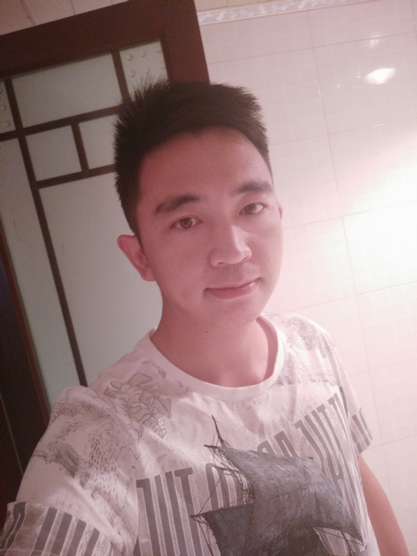 彭亮的第一张照片--南宁相亲服务中心